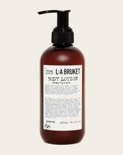 225 Spruce Body Lotion - 240 ml