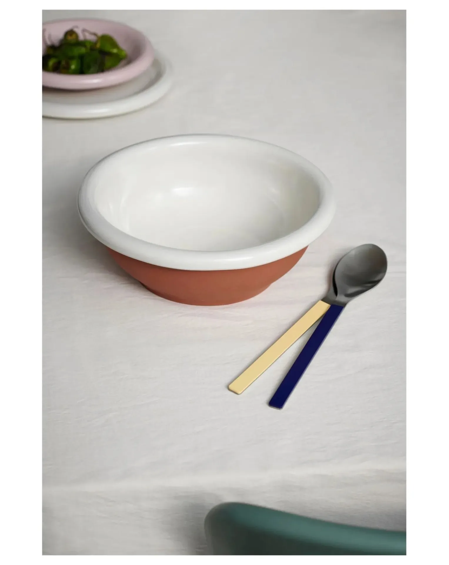 Barro terracotta salad bowl, Rui Pereira