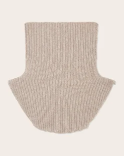 Cashmere collar