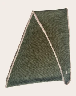Cashmere scarf