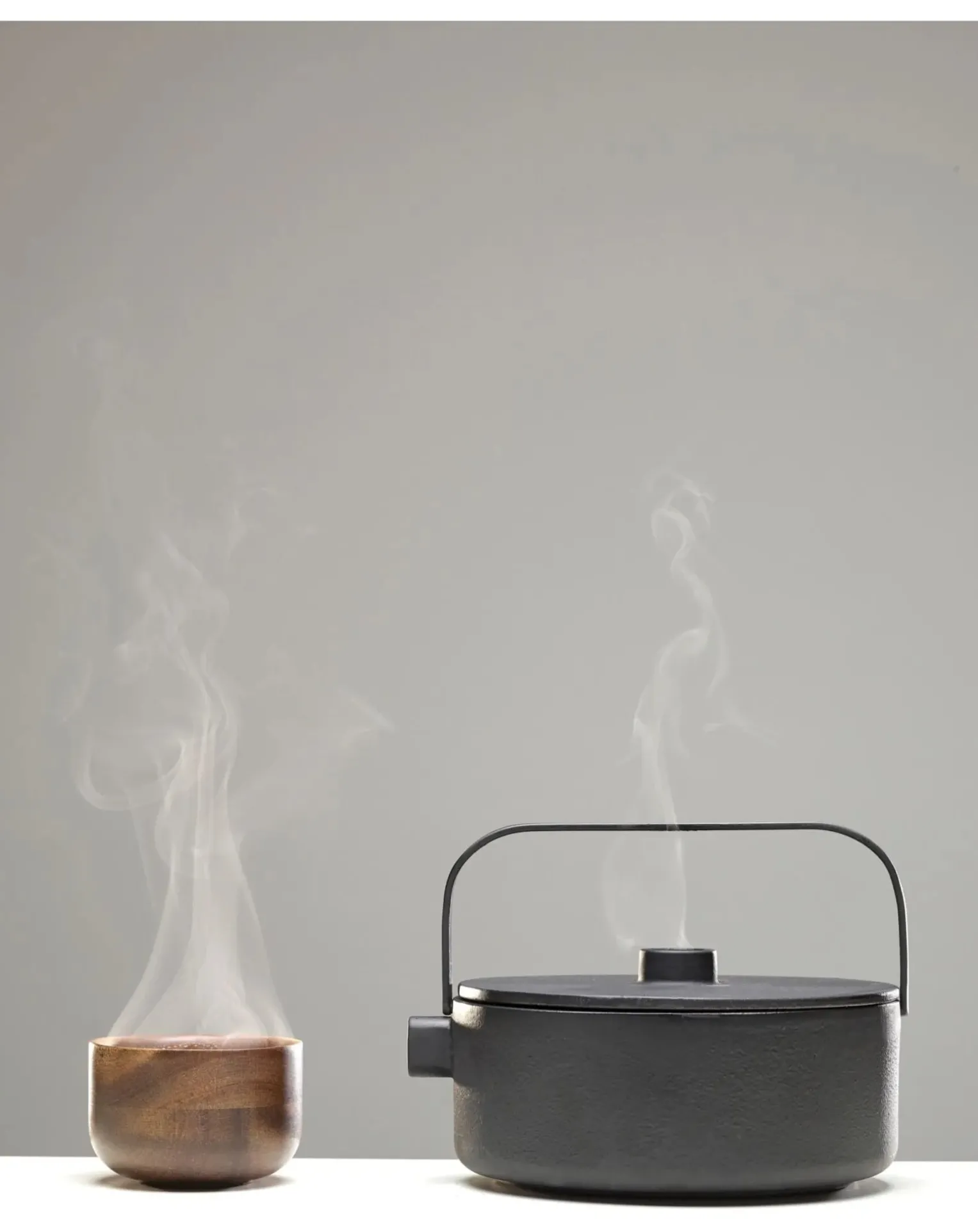 Collage Cast Iron Tea Pot - 1.2 L