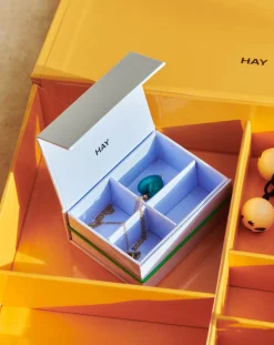 Colour storage box