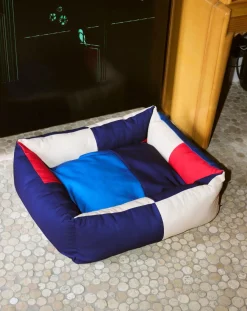 Dog bed