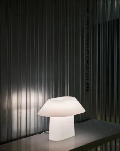 Drome table lamp