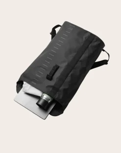 Essential Backpack 24L-Polyamide