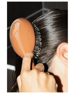 Essential N°03 Soft Hairbrush - Sensitive Scalp