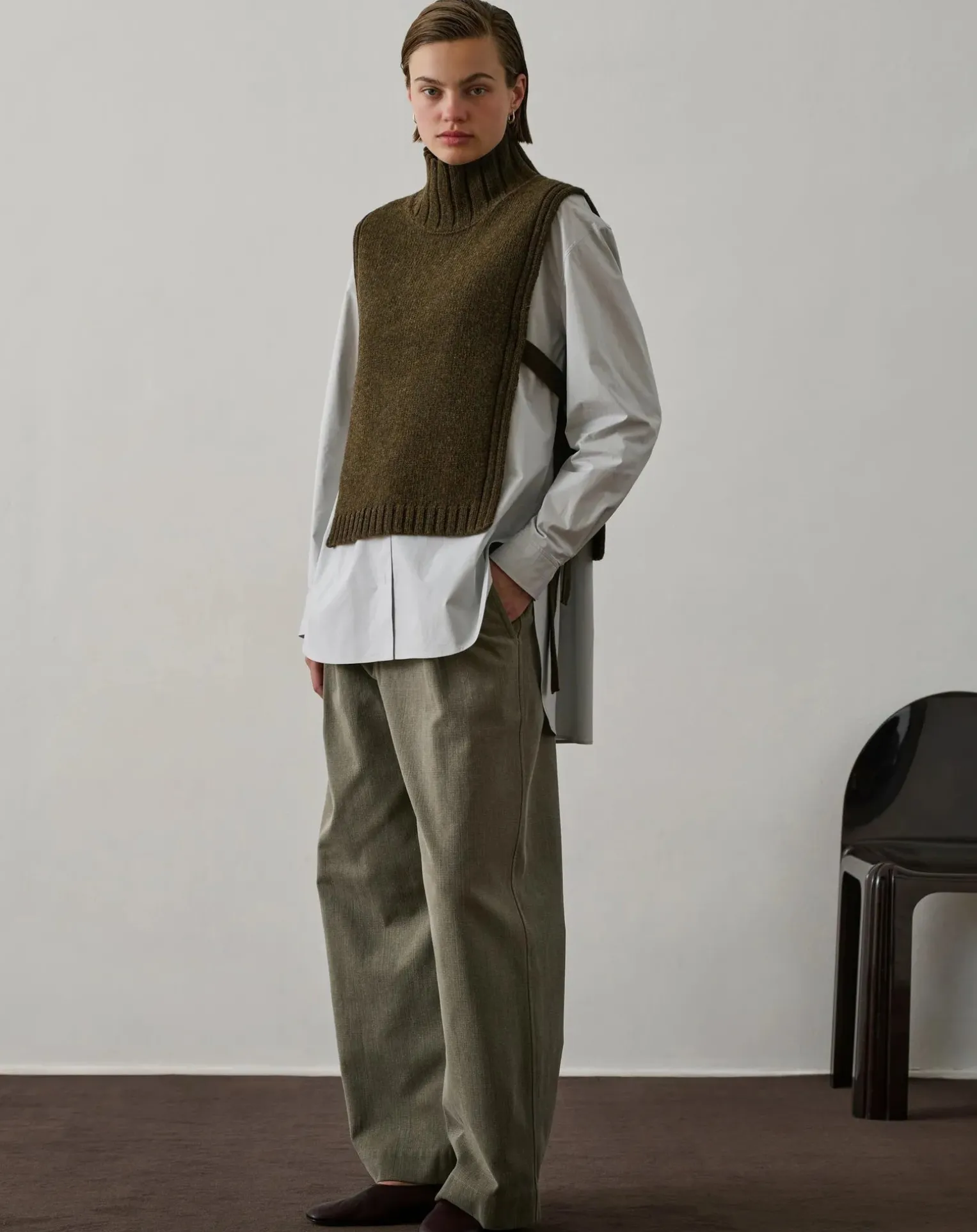 Gold Virgin Wool Sleeveless Sweater