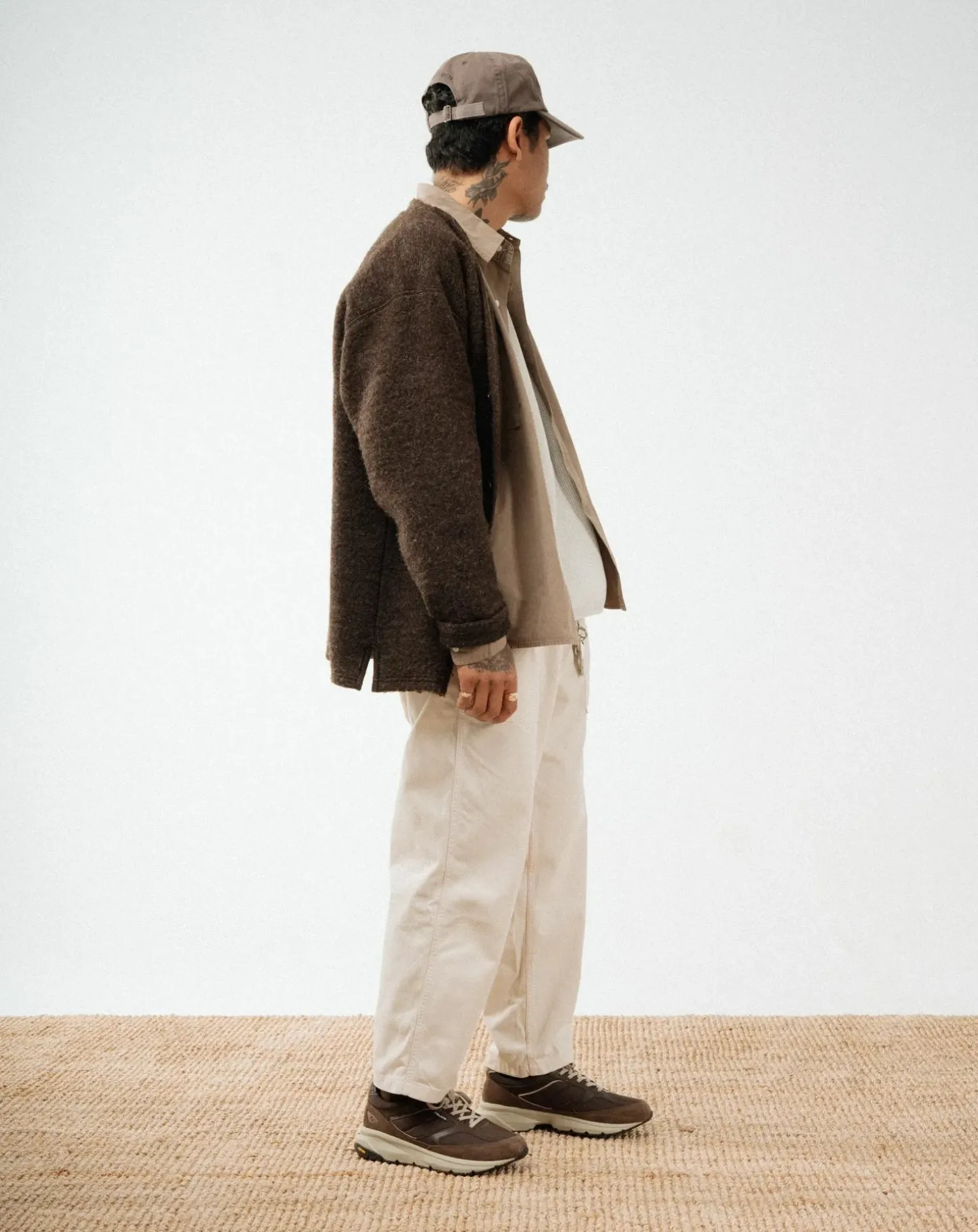 Hakone V.2 LX RV2010-620 Lace-Up Sneakers