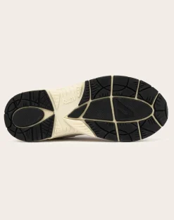 Hyperway Low Suede Sneakers