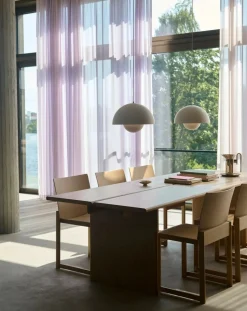 Ita OS1 dining table