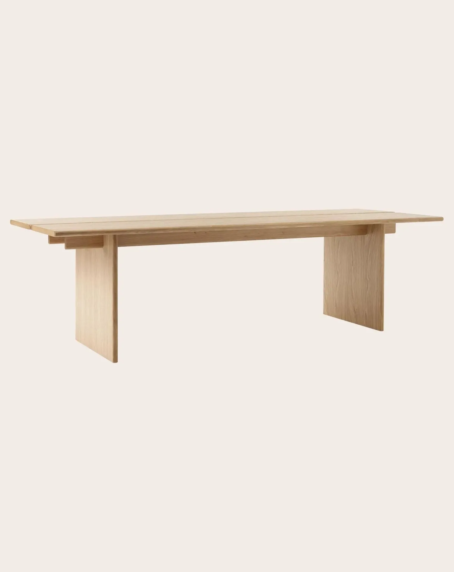 Ita OS2 dining table