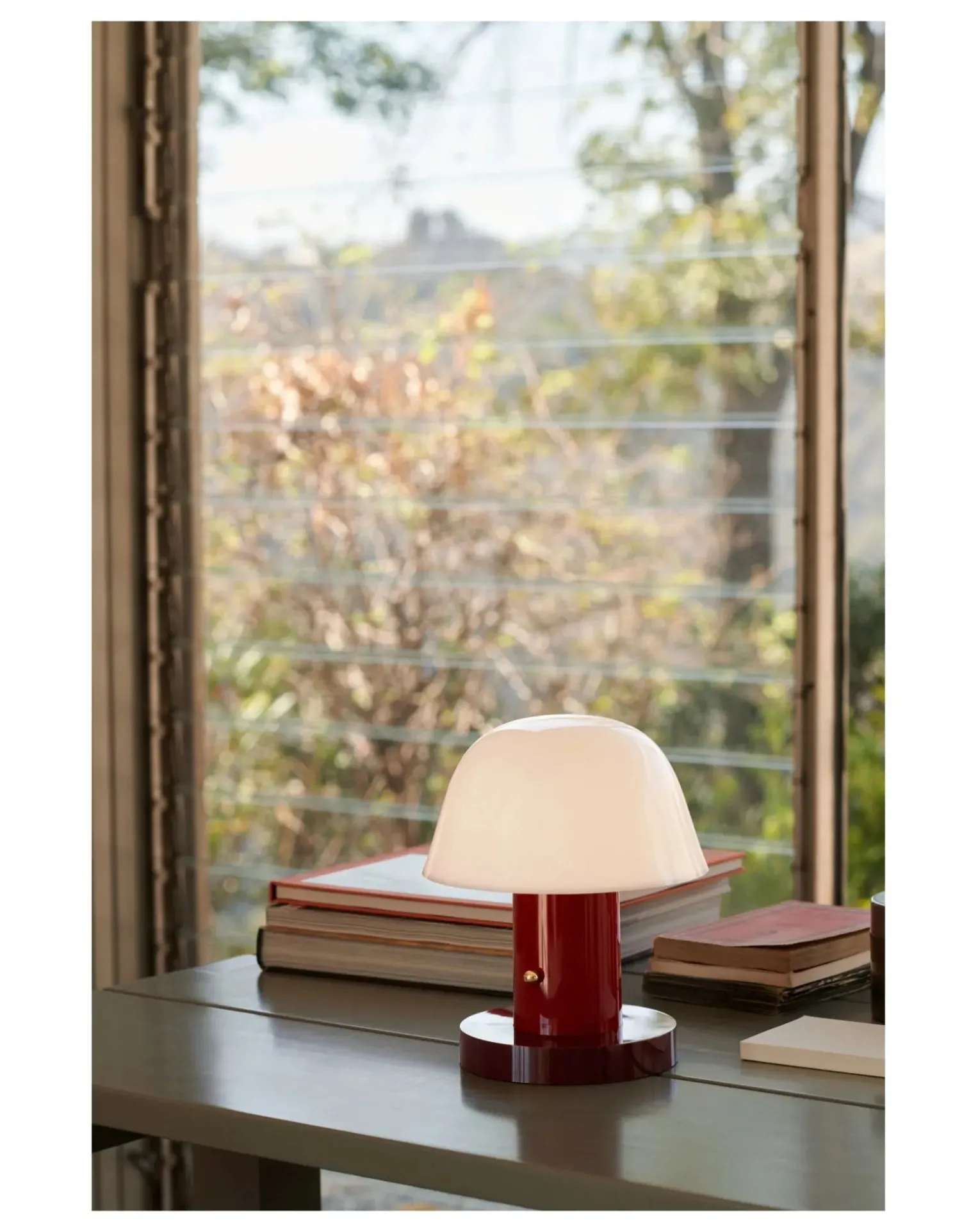 JH27 Setago Table Lamp