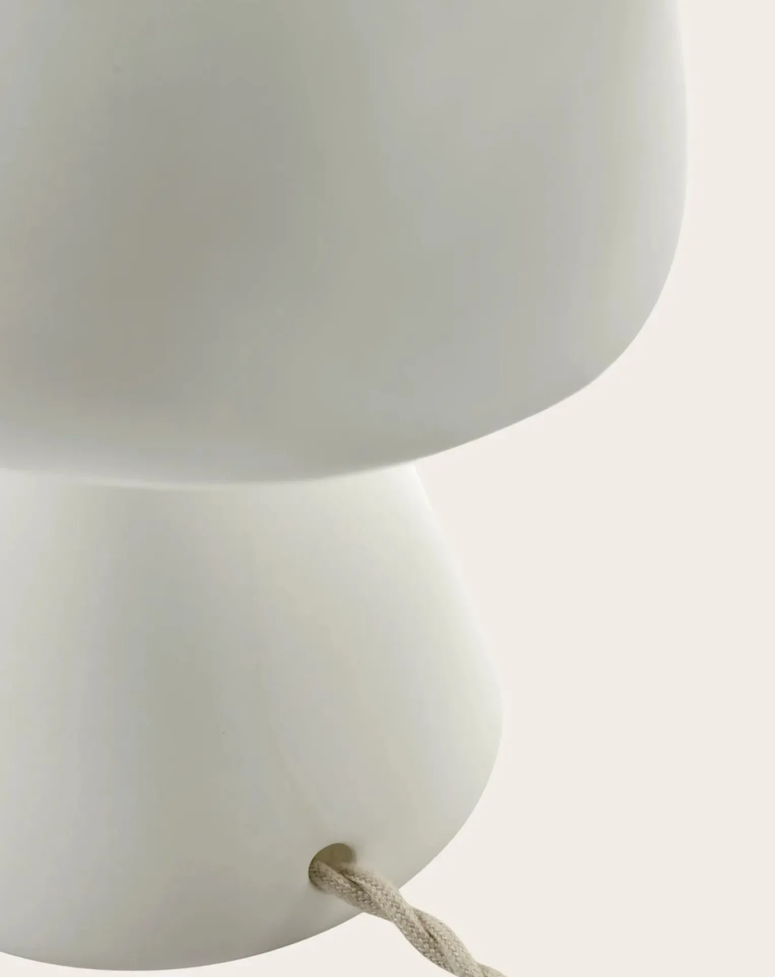 Joe N21 porcelain table lamp, Anita Le Grelle