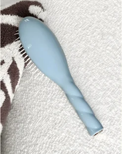 La Petite Brosse L'intense N°07 - Detangling & Stimulating