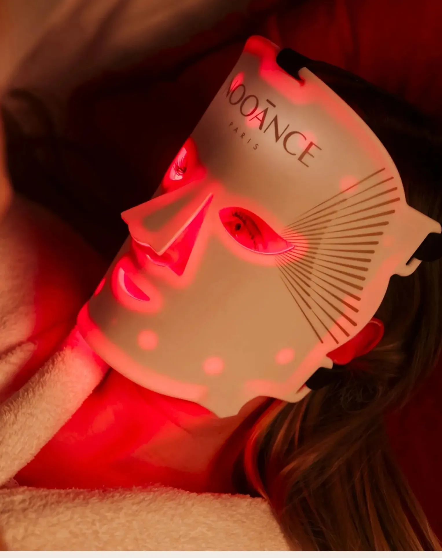 Le Professionnel anti-aging LED mask