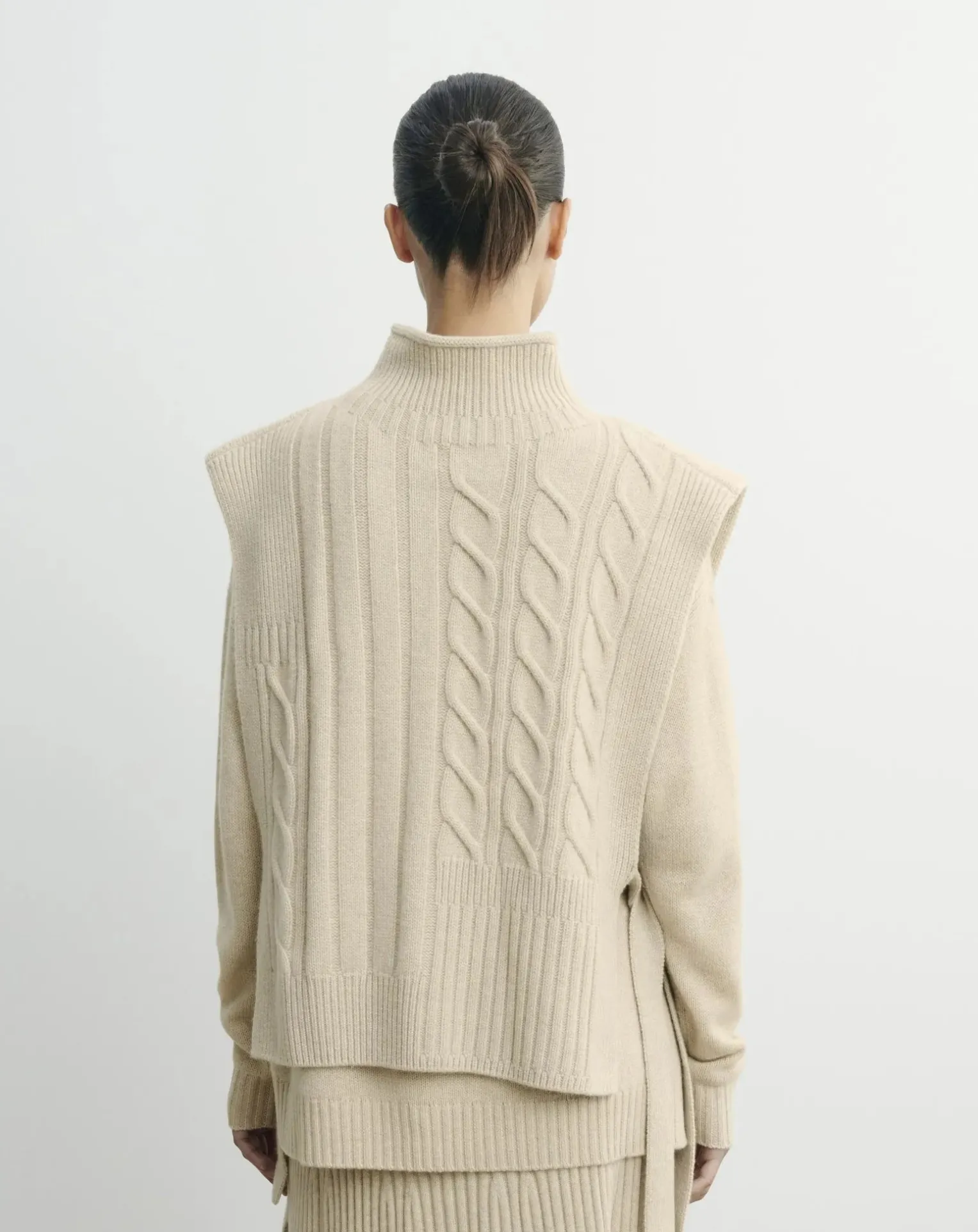 Long Belted Plastron Twists and Ribs Cashmere