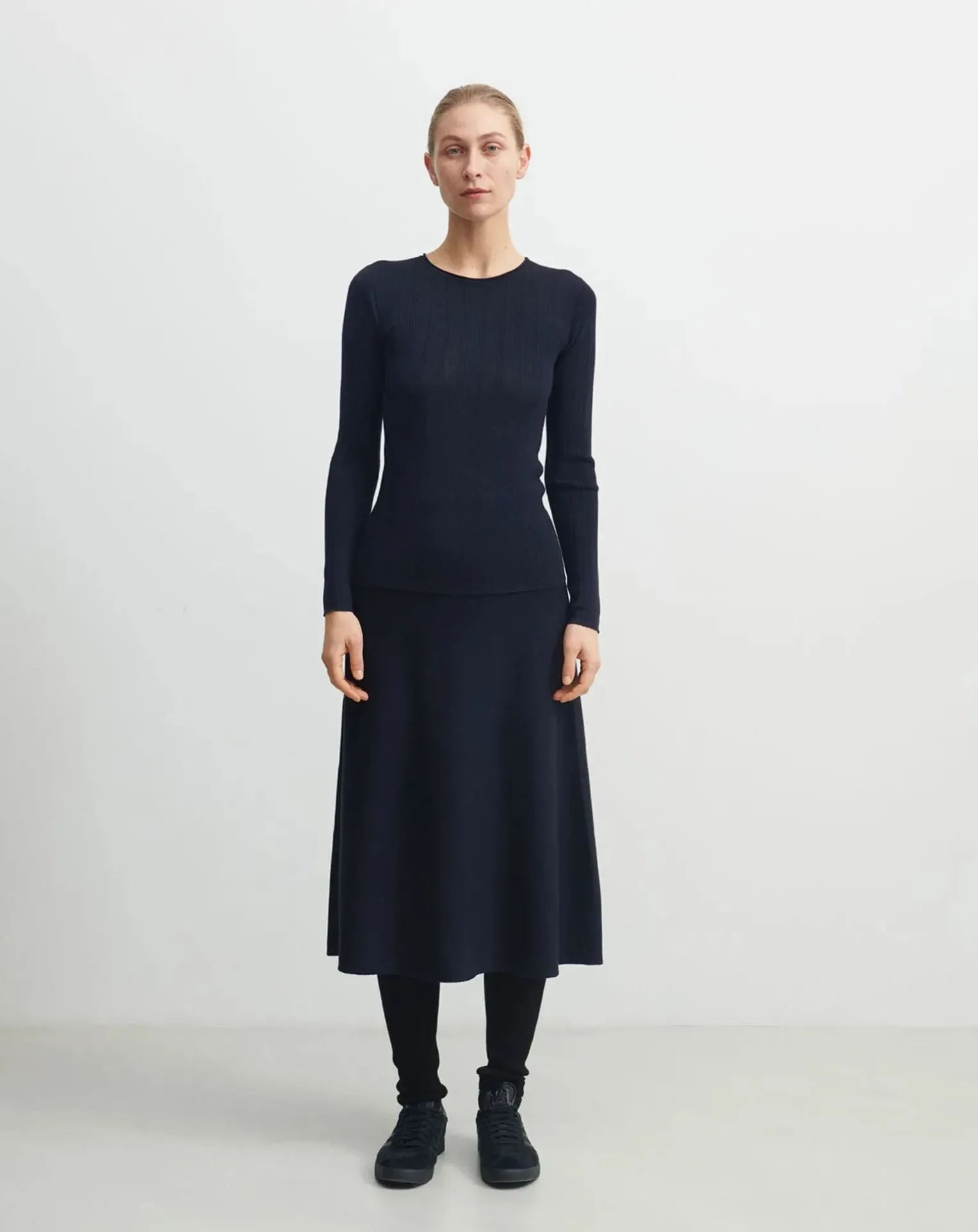 Merino Wool Fine Knit Sweater - Women's Collection