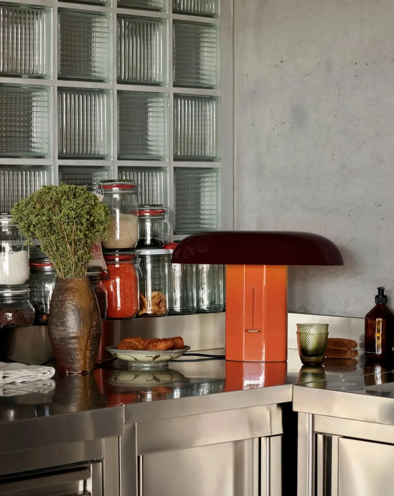 Montera JH42 table lamp, Jamie Hayon