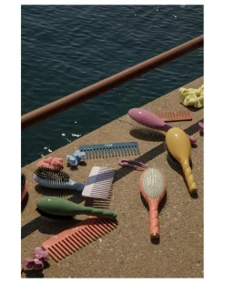 N°02 The Essential Petite Brush - Care & Detangling