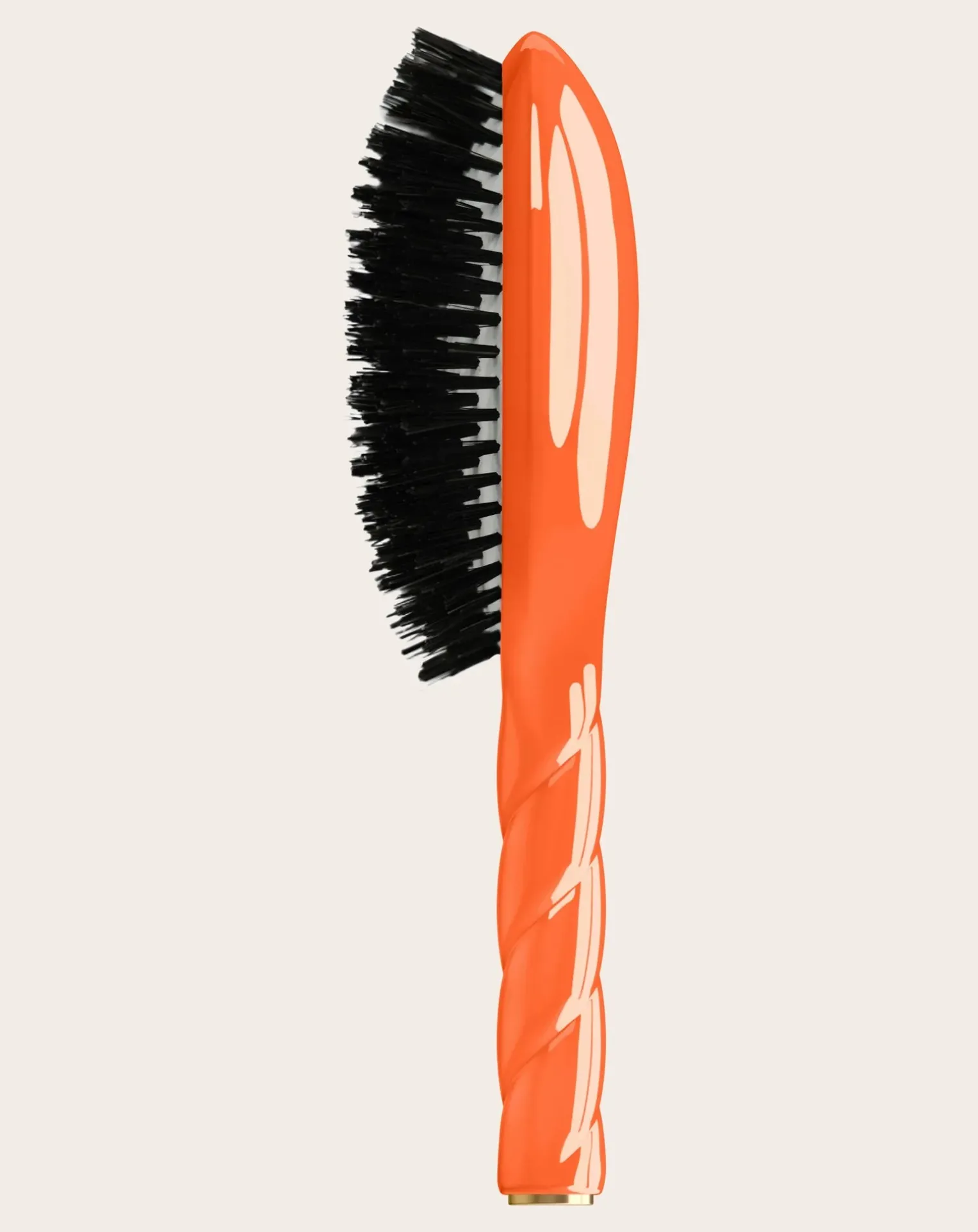 Orange Seventies hairbrush N°01