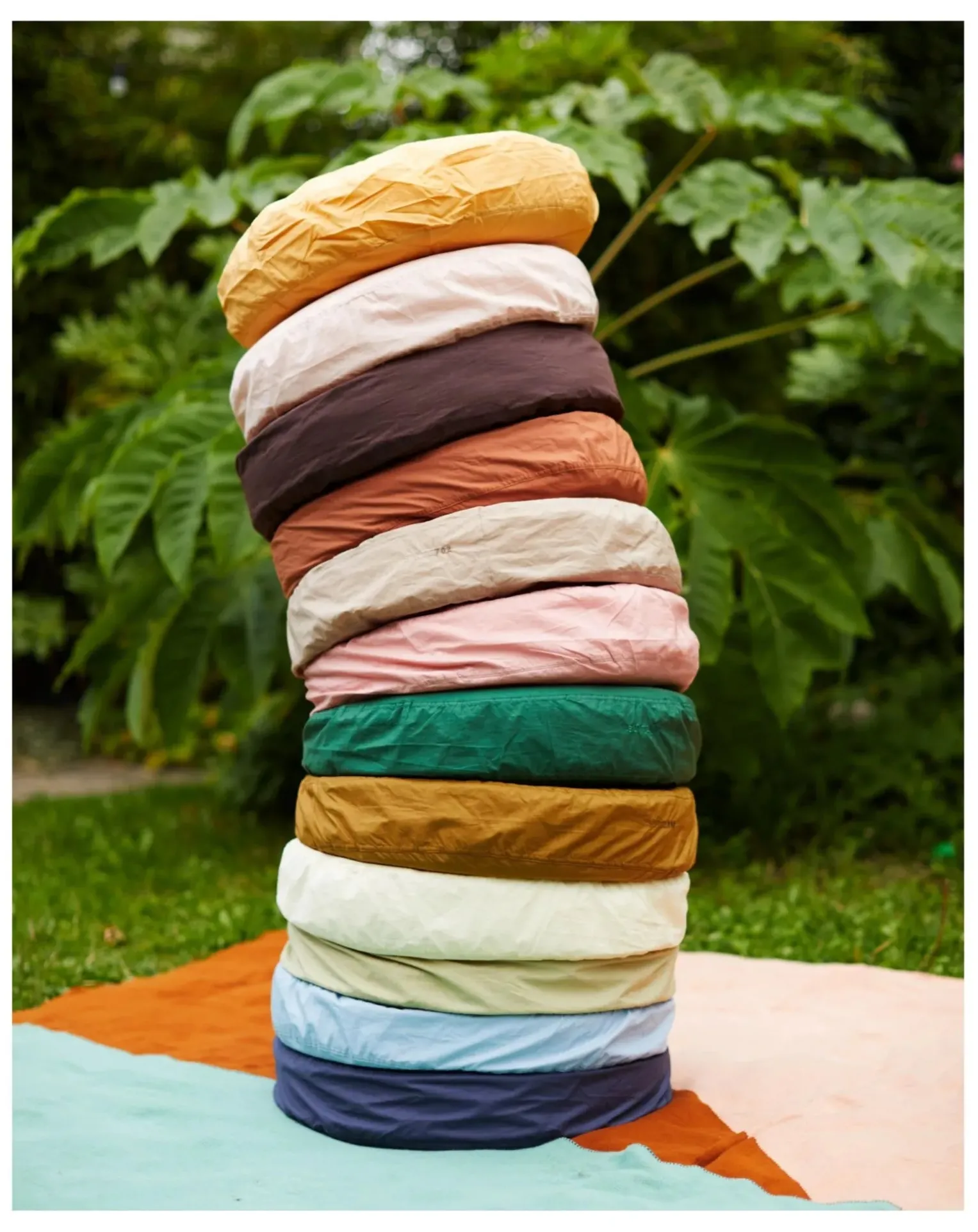 Organic Cotton Percale Round Cushion