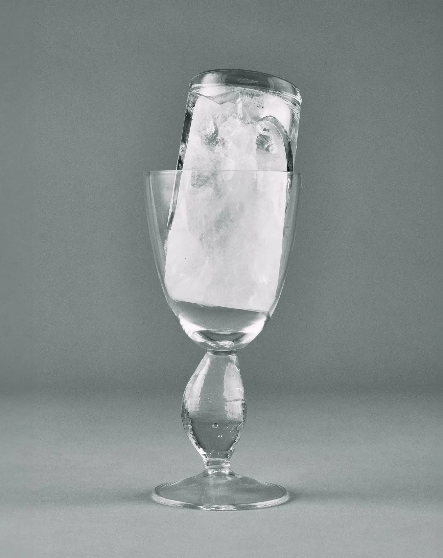 Out of lines wine glasses, Uncharted - Set of 4