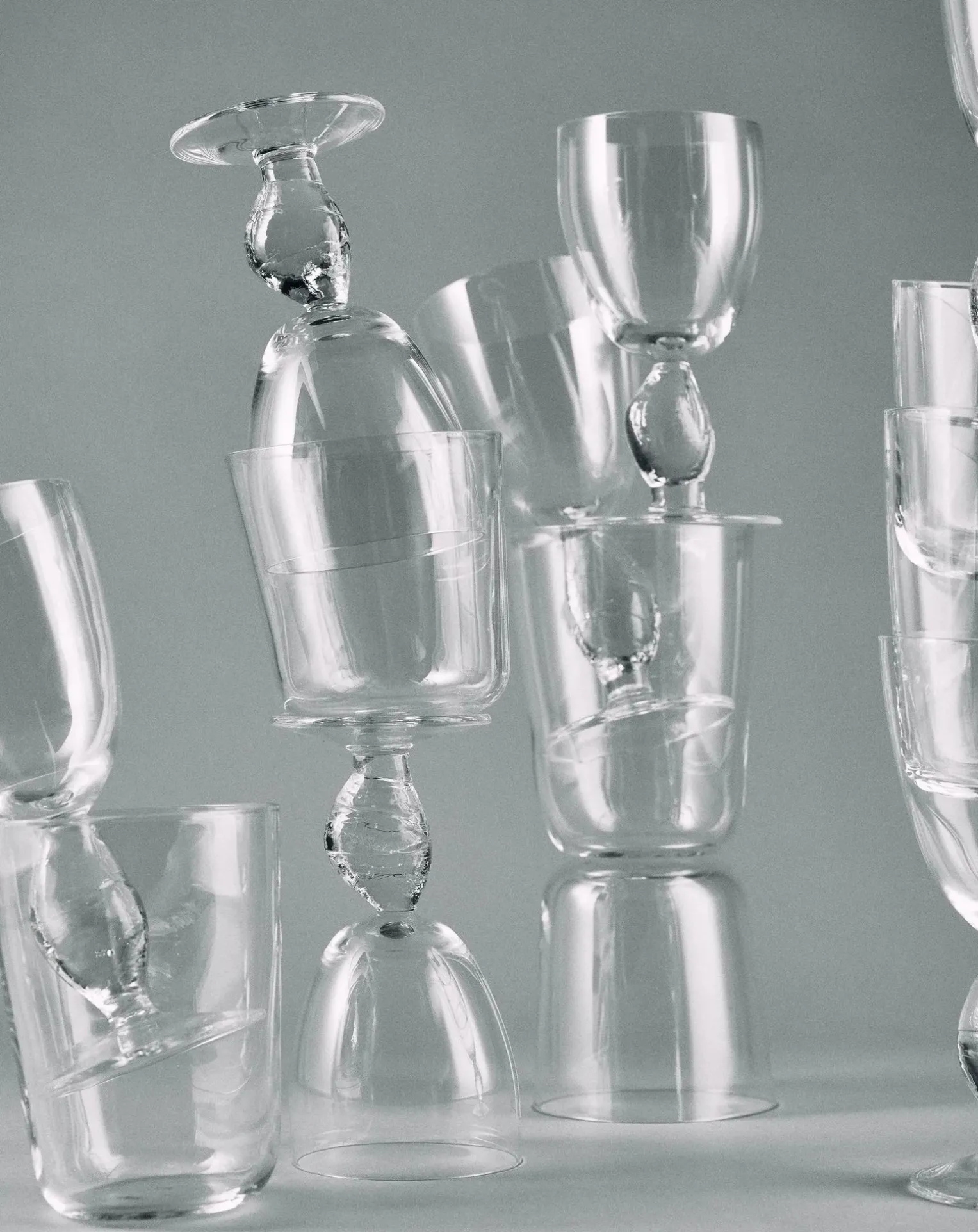 Out of lines wine glasses, Uncharted - Set of 4