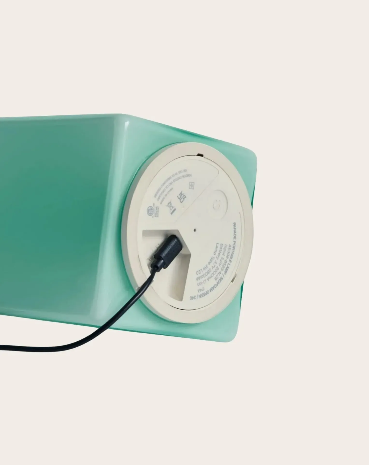 Parade cordless table lamp