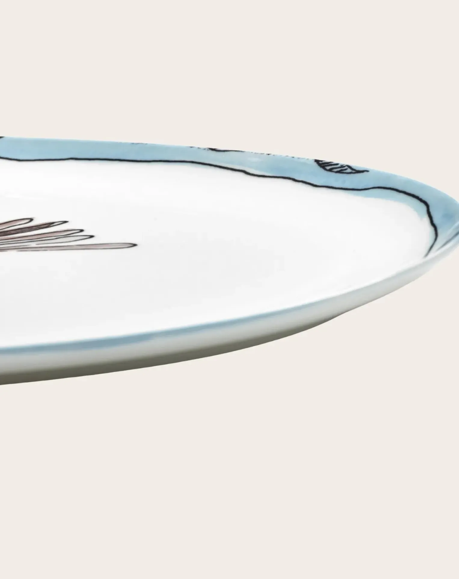 Plat oval Camelia, Serax for Marni