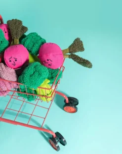 Red Cabbage digging toy