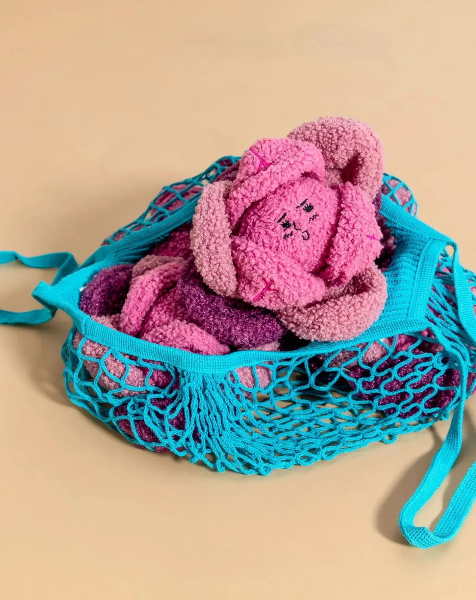 Red Cabbage digging toy