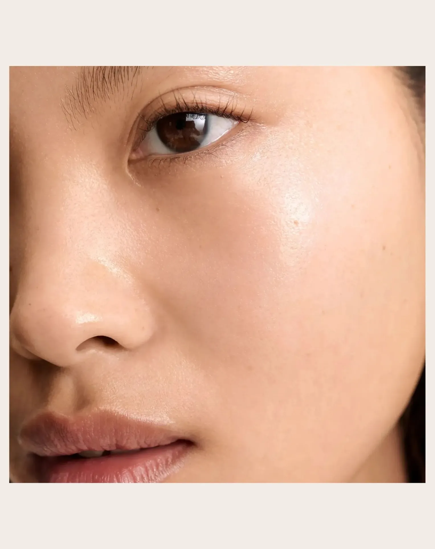 Regenerating moisturizing cream