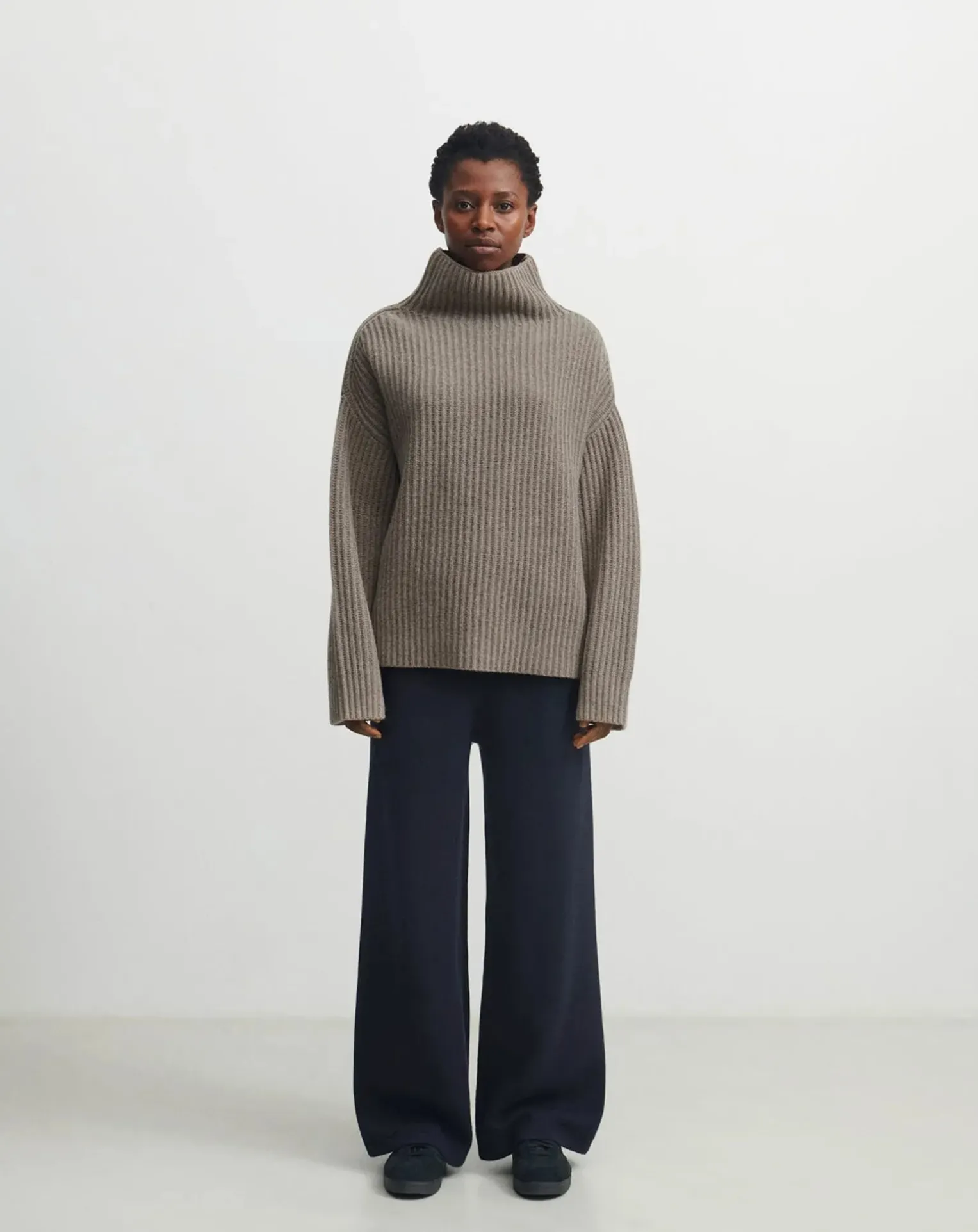 Rib Lamb Wool Sweater - Women's Collection