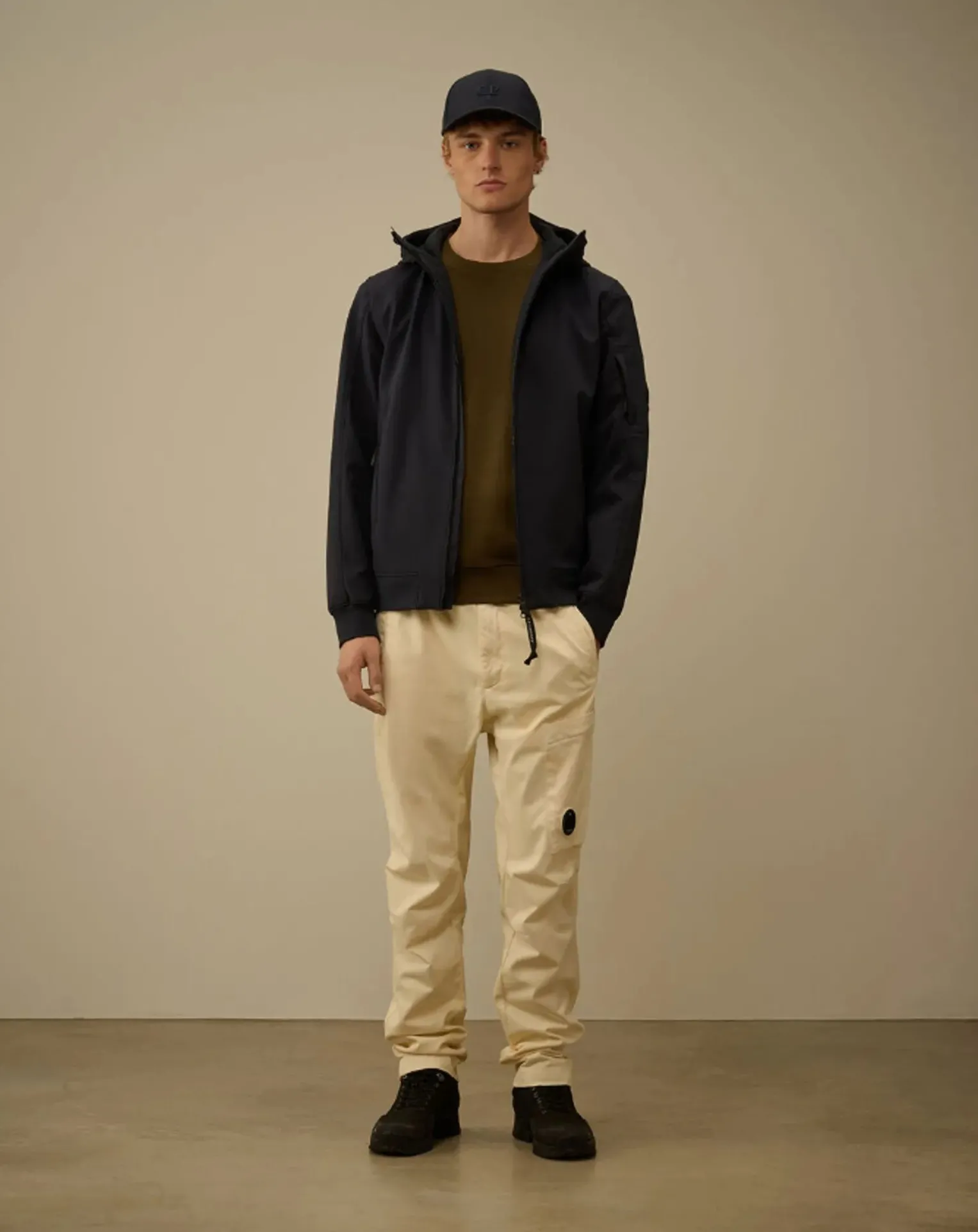 Scratchy Diagonal Molton Round Neck Sweatshirt