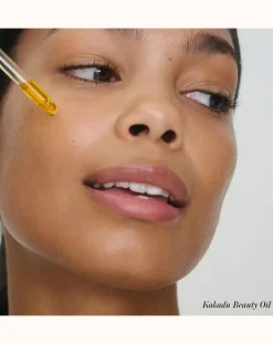 Skincare Secrets Gift Set - Set of 4