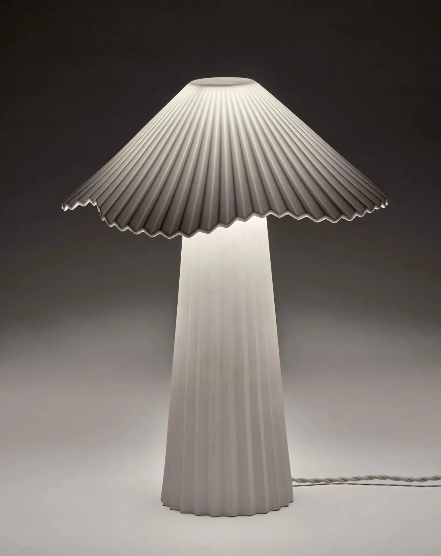 Uala table lamp, Sebastian Herkner