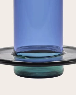 Vase Towers, Jose Levy