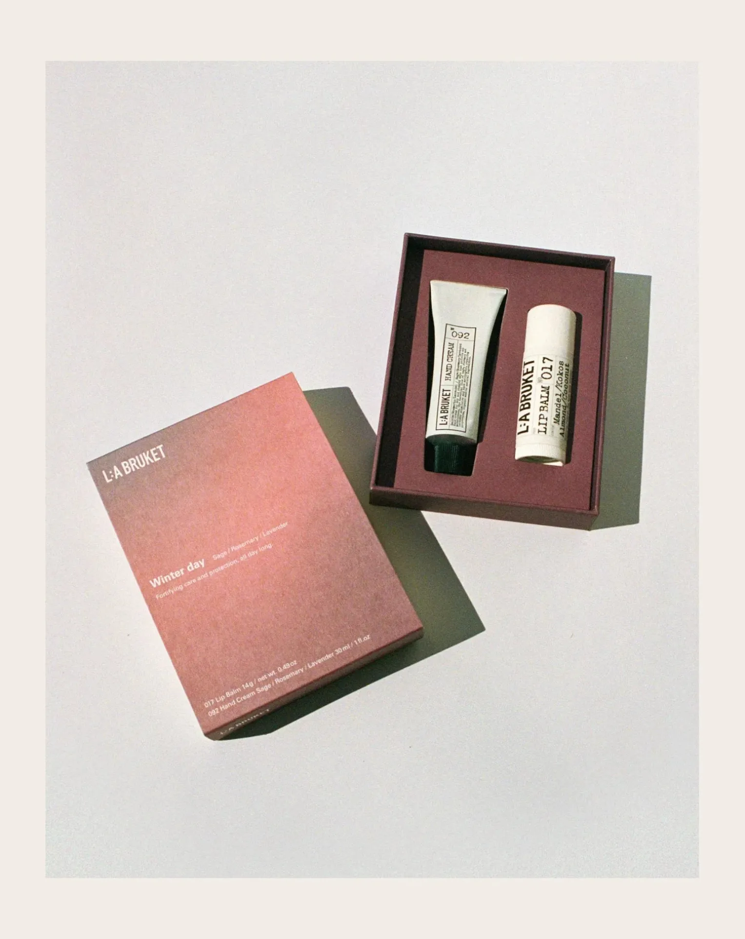 Winter Day duo lip and hand set 017 & 092