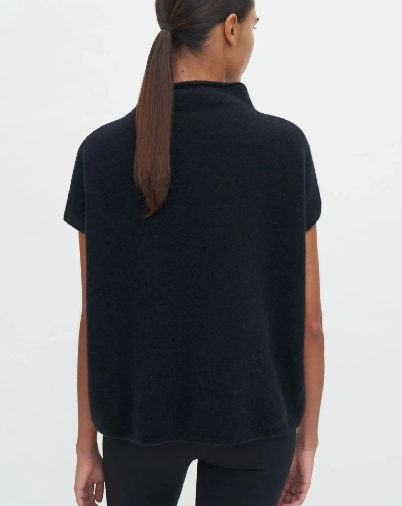 Ximena stand-up collar sweater in Yak wool