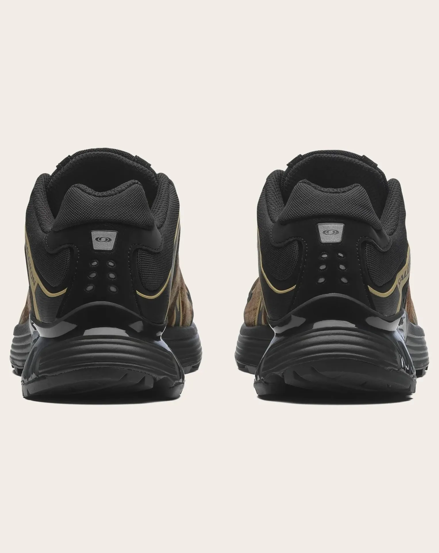 XT-WHISPER HOLIDAY sneakers