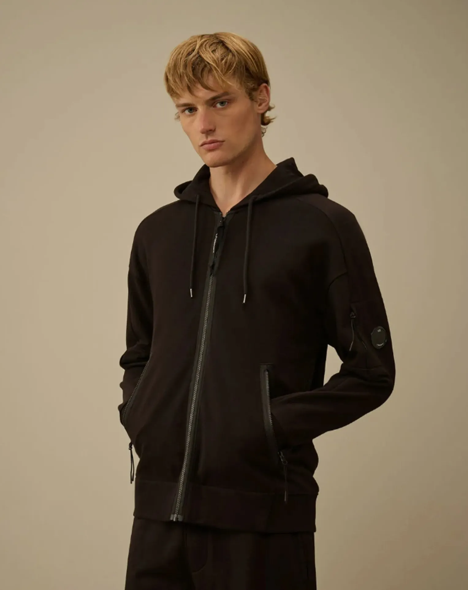 Zipped Hoodie Molton Diagonal Scratched